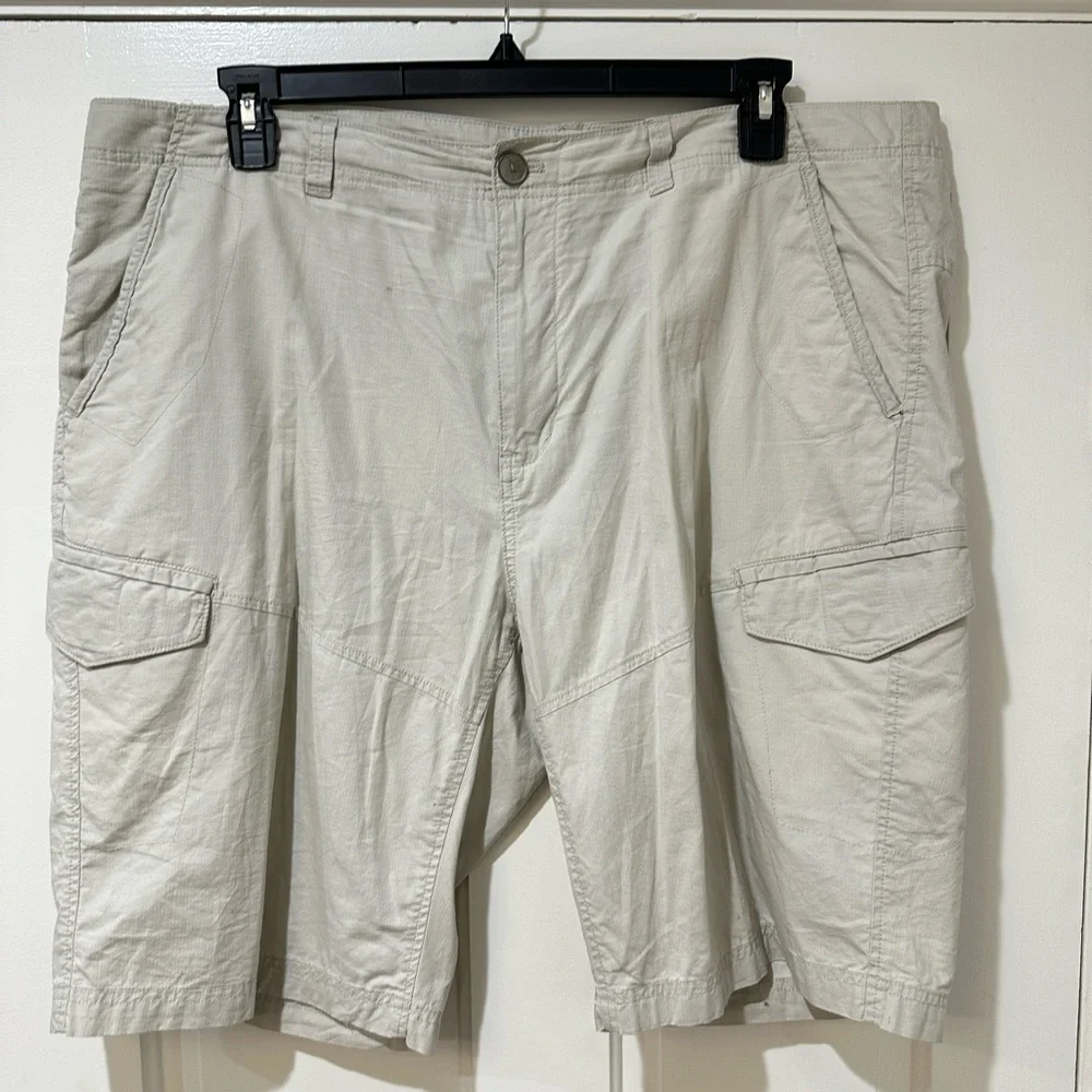 Calvin Klein khaki light beige cargo shorts - Picture 4 of 9